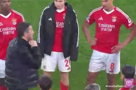 乐鱼体育官网-里程碑夜！本菲卡主帅复盘，法国杯赛后刷纪录，质疑声仍在，心理建设被强调